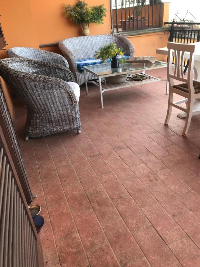 Casa Margot Apartment Кампаняно ди Рома Екстериор снимка